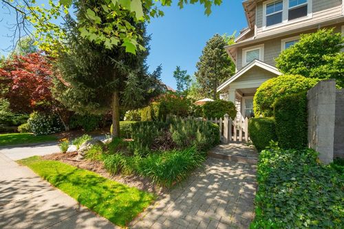 1-7179 18th Ave, Burnaby, BC, V3N1H2 | Card Image