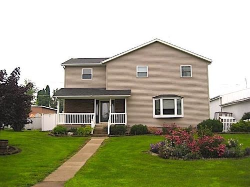 306 S Monroe St, Garnavillo, IA, 52049-9707 | Card Image