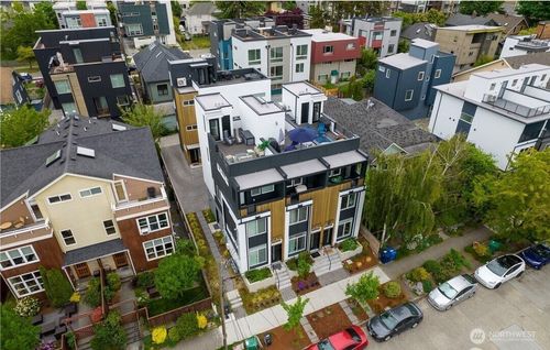 a-2440 Nw 60th St, Seattle, WA, 98107-3255 | Card Image