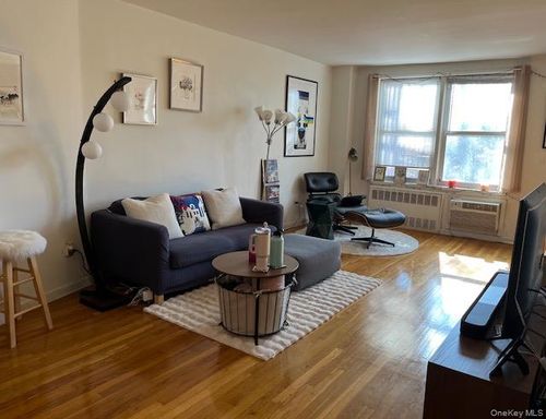 apt-3h-241 Northern Blvd, Little Neck, NY, 11362-1015 | Card Image