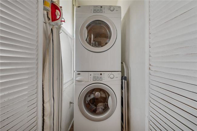 322 Darsie St, House other with 3 bedrooms, 2 bathrooms and 2 parking in Bloomfield PA | Image 13