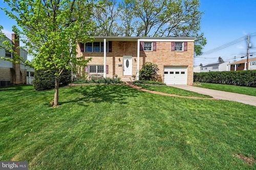 300 Thomas Dr, MECHANICSBURG, PA, 17050-3063 | Card Image