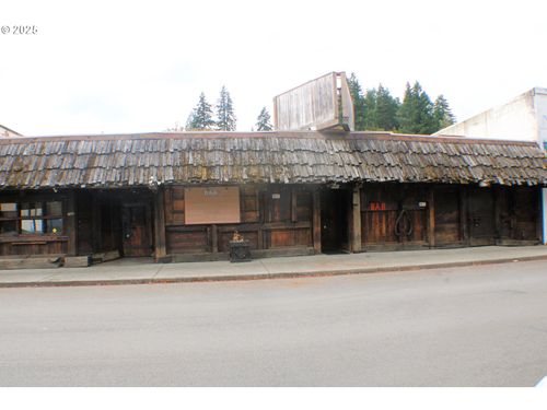 416 Pacific Ave, Glendale, OR, 97442-9615 | Card Image