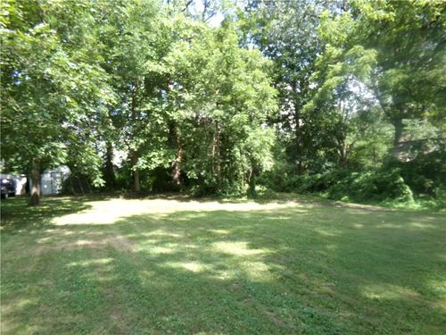 1005 Daisy St, Sweet Springs, MO, 65351-1510 | Card Image