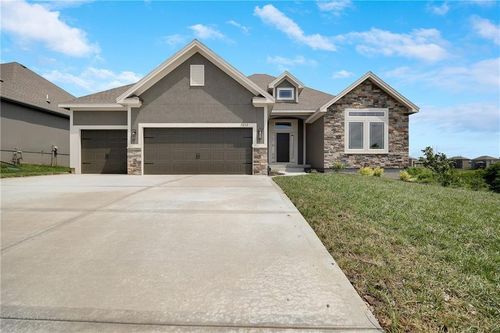 7012 Ne 102nd Ct, Kansas City, MO, 64156-3134 | Card Image