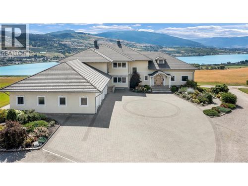 202 Stepping Stones Cres, Spallumcheen, BC, V1H1X2 | Card Image