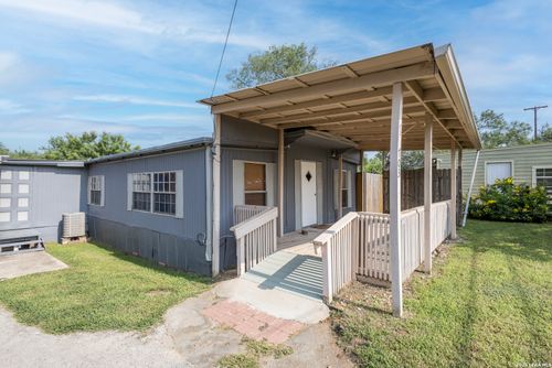 703 S Baylor, Cotulla, TX, 78014-2406 | Card Image