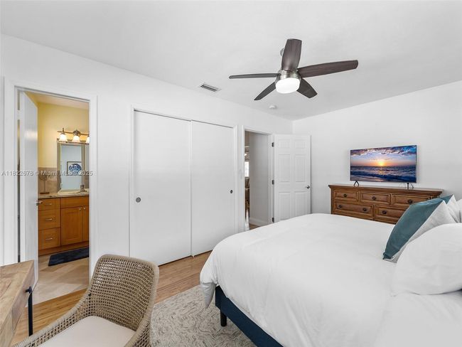 2721 Ne 45 Th St, House other with 2 bedrooms, 2 bathrooms and null parking in Lighthouse Point FL | Image 24