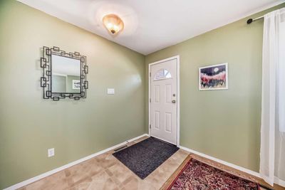 831 104 Ave Sw, House detached with 3 bedrooms, 2 bathrooms and 2 parking in Calgary AB | Image 3