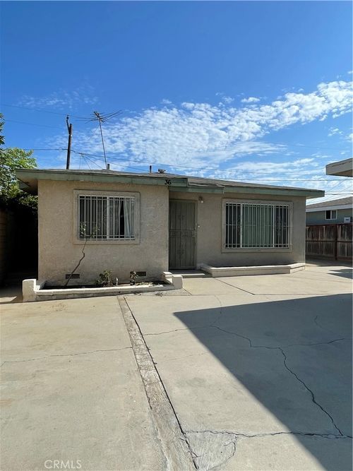 36 W 49th Street, Long Beach, CA, 90805 | Card Image
