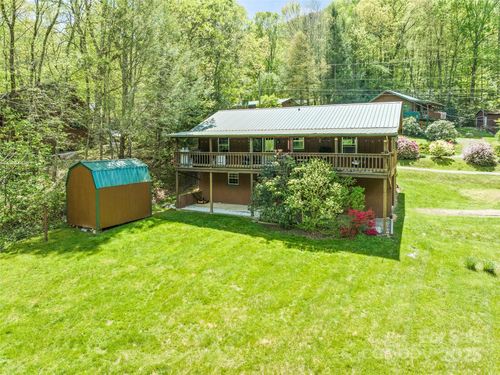 44 Robin Hood Ln, Maggie Valley, NC, 28751-8731 | Card Image