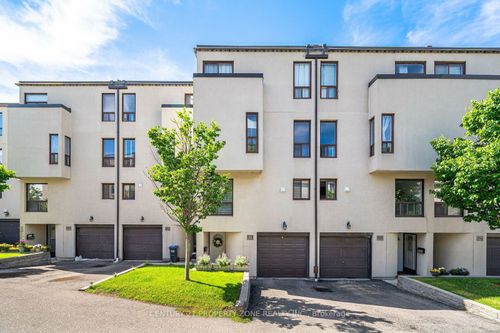 7-24 Reid Dr, Mississauga, ON, L5M2A6 | Card Image