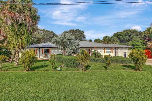 1505 Coral Ave, Vero Beach, FL, 32963-2341 | Card Image