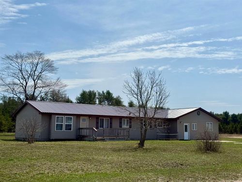 5156 Kellie Trl, Mesick, MI, 49668-9518 | Card Image