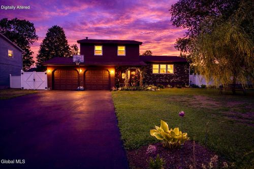 55 Alpine Dr, Latham, NY, 12110-1201 | Card Image