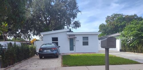 5636 Arthur St, Hollywood, FL, 33021-5133 | Card Image