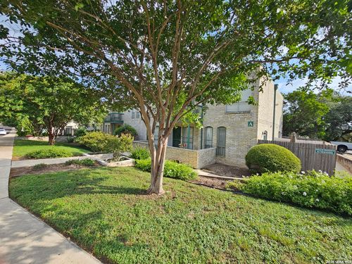 a-3-9915 Powhatan Dr, San Antonio, TX, 78230-2264 | Card Image