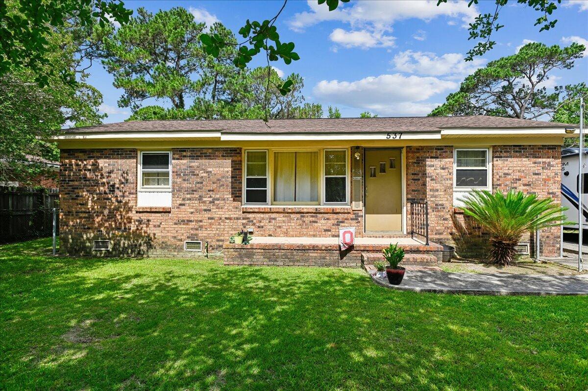 Residential in Goose Creek