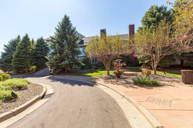 APT-1303 - 7540 Edinborough Way, Condo with 2 bedrooms, 2 bathrooms and null parking in Edina MN | Image 28