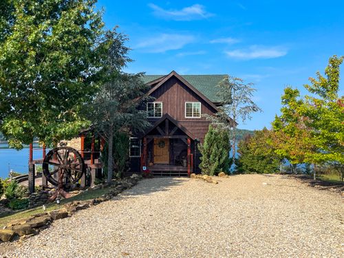 2118 Stone Harbor Dr, Dandridge, TN, 37725-1408 | Card Image