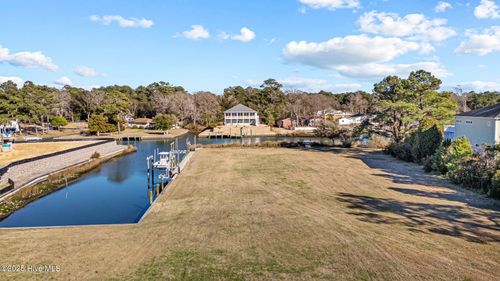 111 Cape Point Blvd, Cape Carteret, NC, 28584-8541 | Card Image