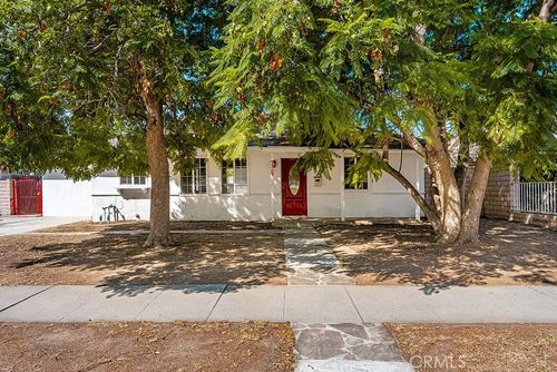 7237 Anatola Ave, Van Nuys, CA, 91406-2302 | Card Image