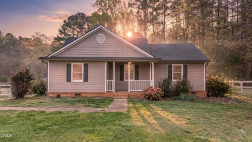 104 Riverbend Dr, Archer Lodge, NC, 27527-8719 | Card Image