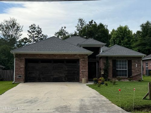 9958 Kahana St, Diamondhead, MS, 39525-4449 | Card Image