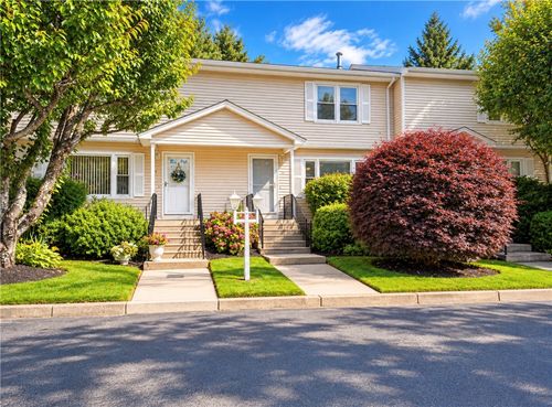 c3-10 Bateman Ave, Cranston, RI, 02920-2047 | Card Image