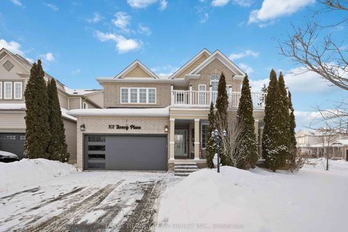 101 Tunney Place, Whitby, ON, L1M2G4 | Card Image