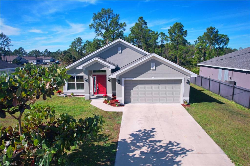 Residential in LEHIGH ACRES 5