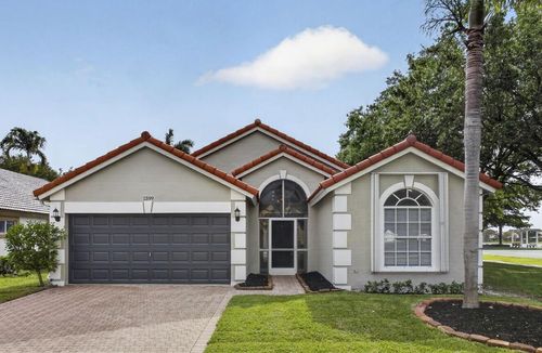 1599 Oak Berry Cir, Wellington, FL, 33414-6117 | Card Image