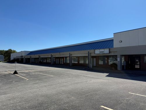 4300 44th Ave, Moline, IL, 61265-6755 | Card Image