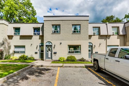 19-271 Thames St N, Ingersoll, ON, N5C3T6 | Card Image