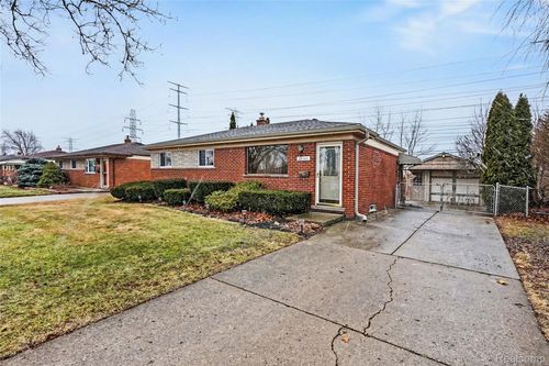 30745 Iroquois Dr, Warren, MI, 48088-5026 | Card Image