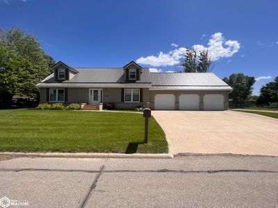 103 Stonebridge Drive, Home with 3 bedrooms, 2 bathrooms and 3 parking in Forest City IA | Image 1