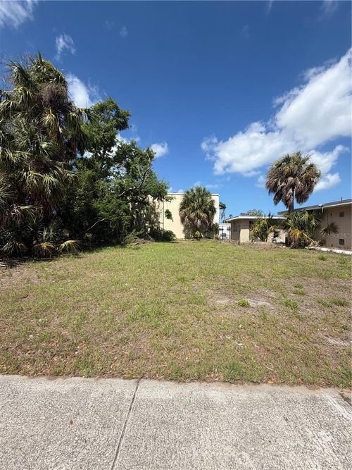 1104 North Garden Avenue, Clearwater, FL, 33755 | Card Image