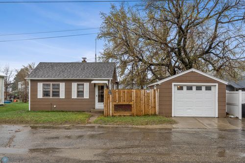 8 Osborn Ave S, Sabin, MN, 56580-4014 | Card Image