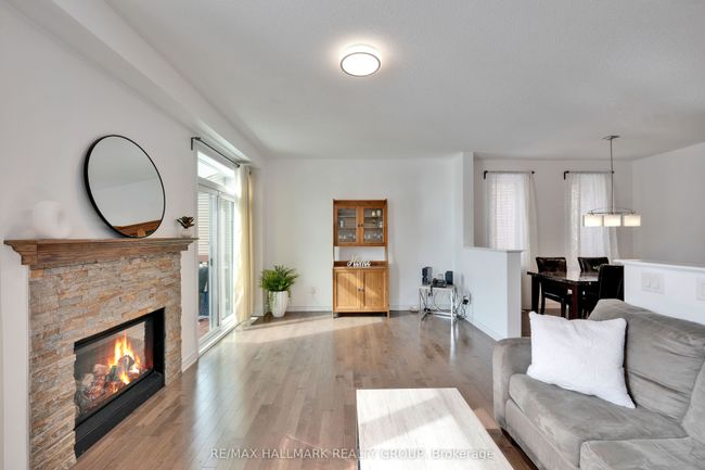 1111 Cobble Hill Dr, House attached with 3 bedrooms, 4 bathrooms and 1 parking in Nepean ON | Image 16