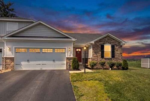 106 Jessica Ct, Beaver Falls, PA, 15010-1393 | Card Image