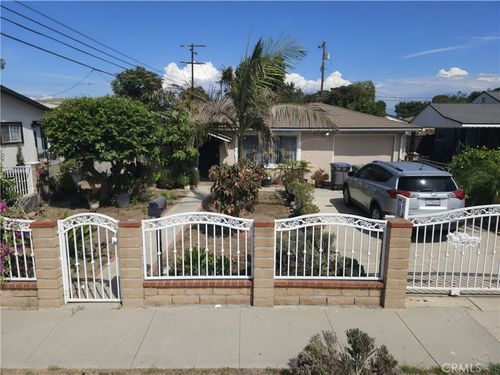 4523 Arlington Ave, Lynwood, CA, 90262-5404 | Card Image