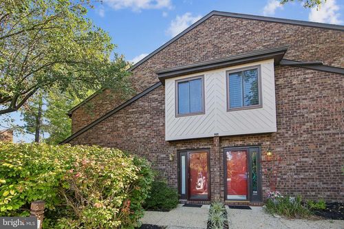 1804-1804 Mountainview Dr, Chesterbrook, PA, 19087-5558 | Card Image