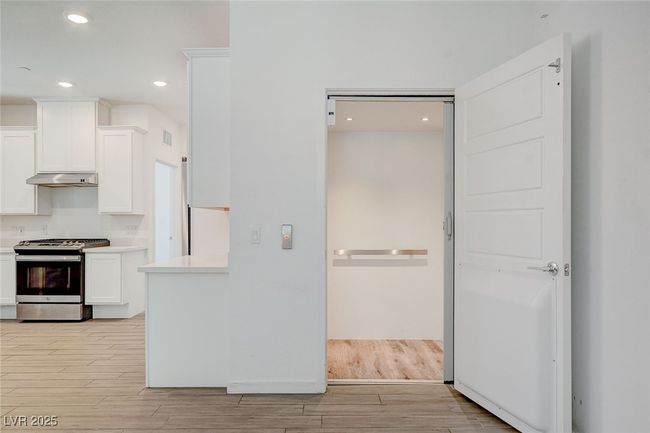 UNIT-190 - 5730 Sky Pointe Dr, Townhouse with 3 bedrooms, 3 bathrooms and null parking in Las Vegas NV | Image 22