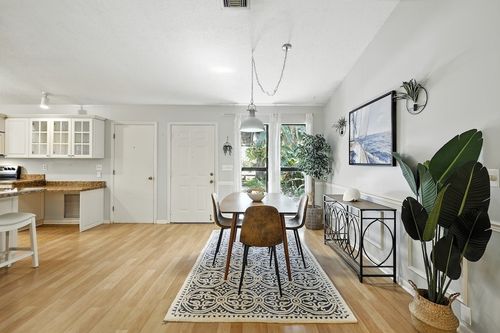 601 41st Ave, Vero Beach, FL, 32968-1139 | Card Image