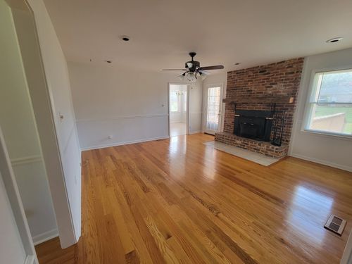 1205 Beverly Dr, Pulaski, TN, 38478-4702 | Card Image