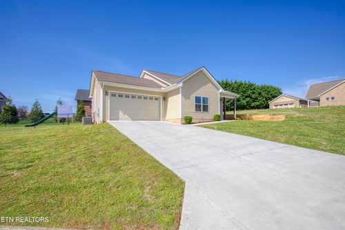 2131 Frewin Ct, Sevierville, TN, 37876-2595 | Card Image