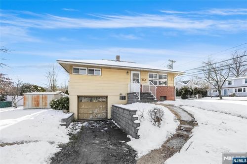 14 Lakeview Drive, Emerson, NJ, 07630 | Card Image