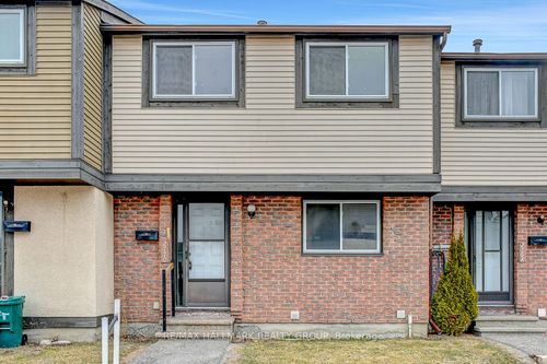 82-2770 Pimlico Cres, Gloucester, ON, K1T2A8 | Card Image