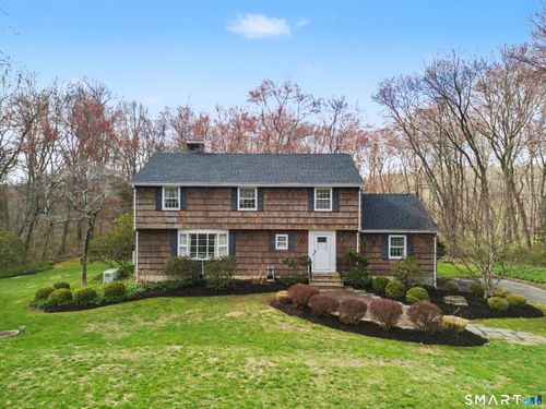 30 Brierwood Dr, Woodbridge, CT, 06525-1848 | Card Image