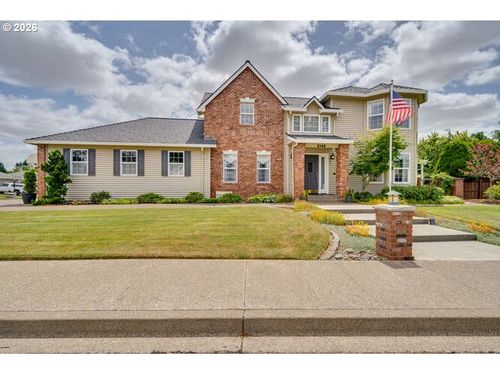 2145 Nw Chrystal Dr, McMinnville, OR, 97128-2554 | Card Image